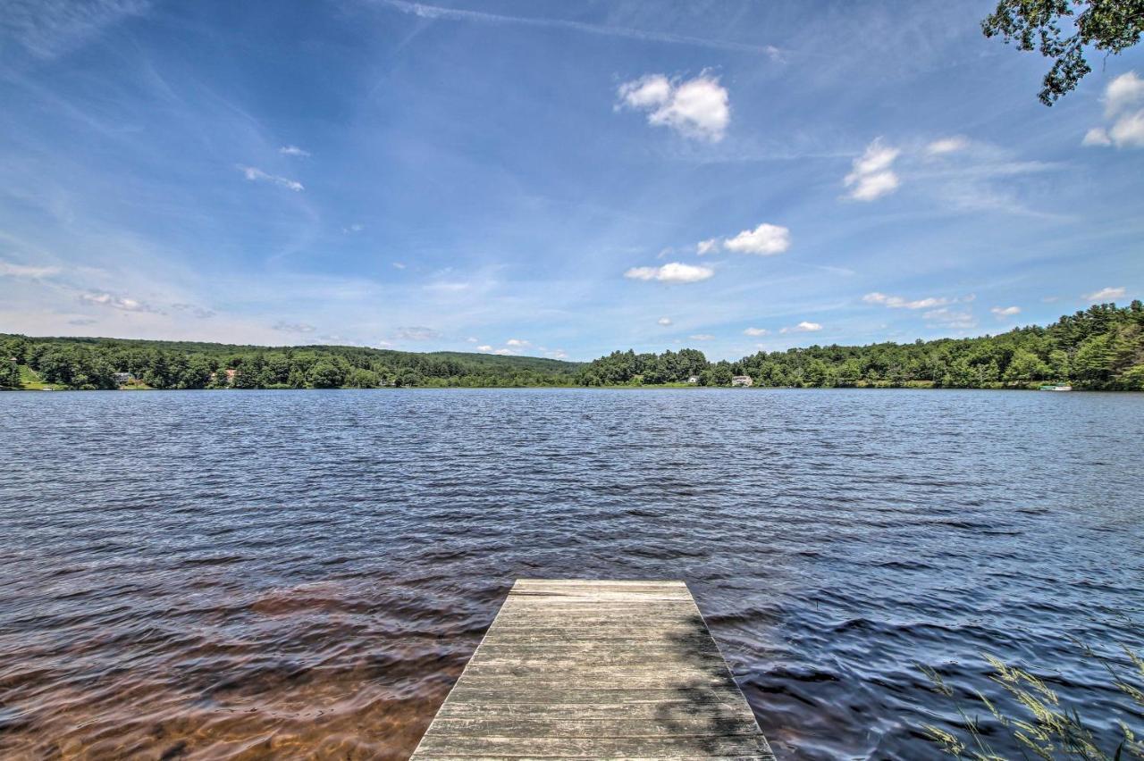 Waterfront New England House On Wickaboag Lake! West Brookfield ภายนอก รูปภาพ